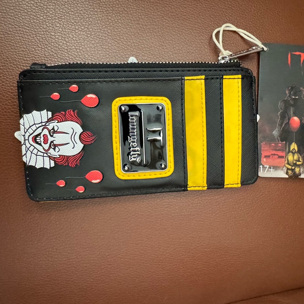Loungefly IT Pennywise Mini Backpack and Card Wallet Bundle Glow in the Dark NWT - Picture 9 of 10